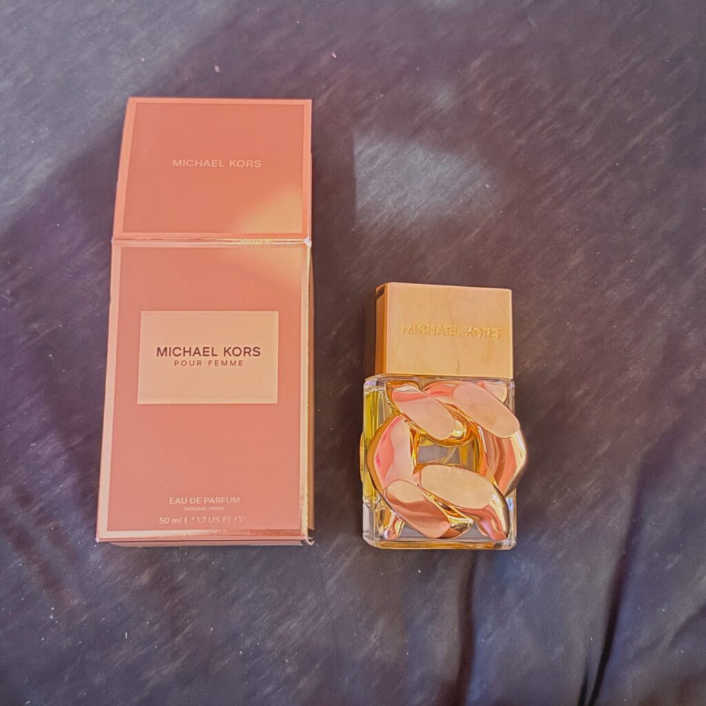 Min yndlings parfume - Michael Kors Pour Femme Img 2633 1024x1024