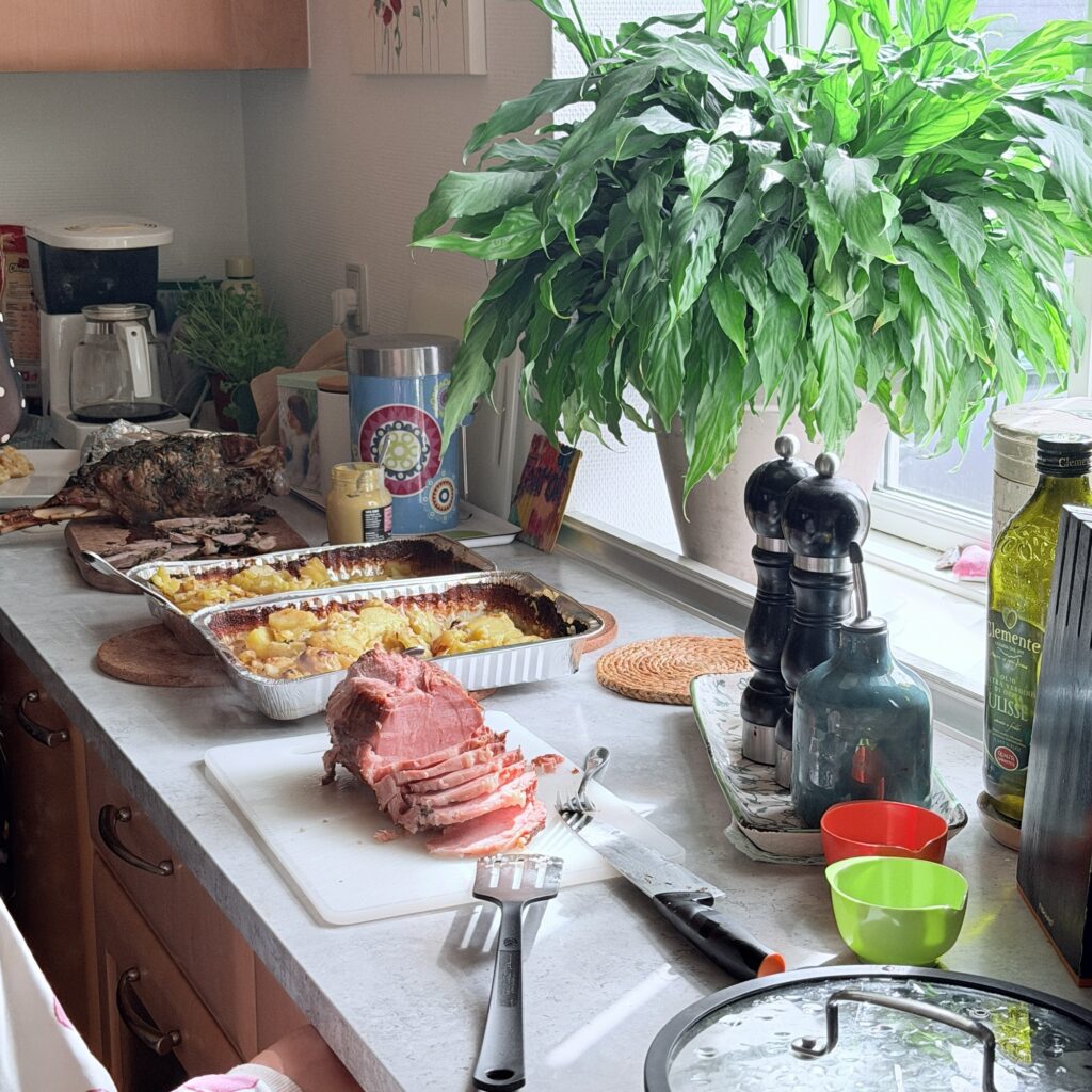 🐣 Påskefrokost hos svigermor img 2690.jpg